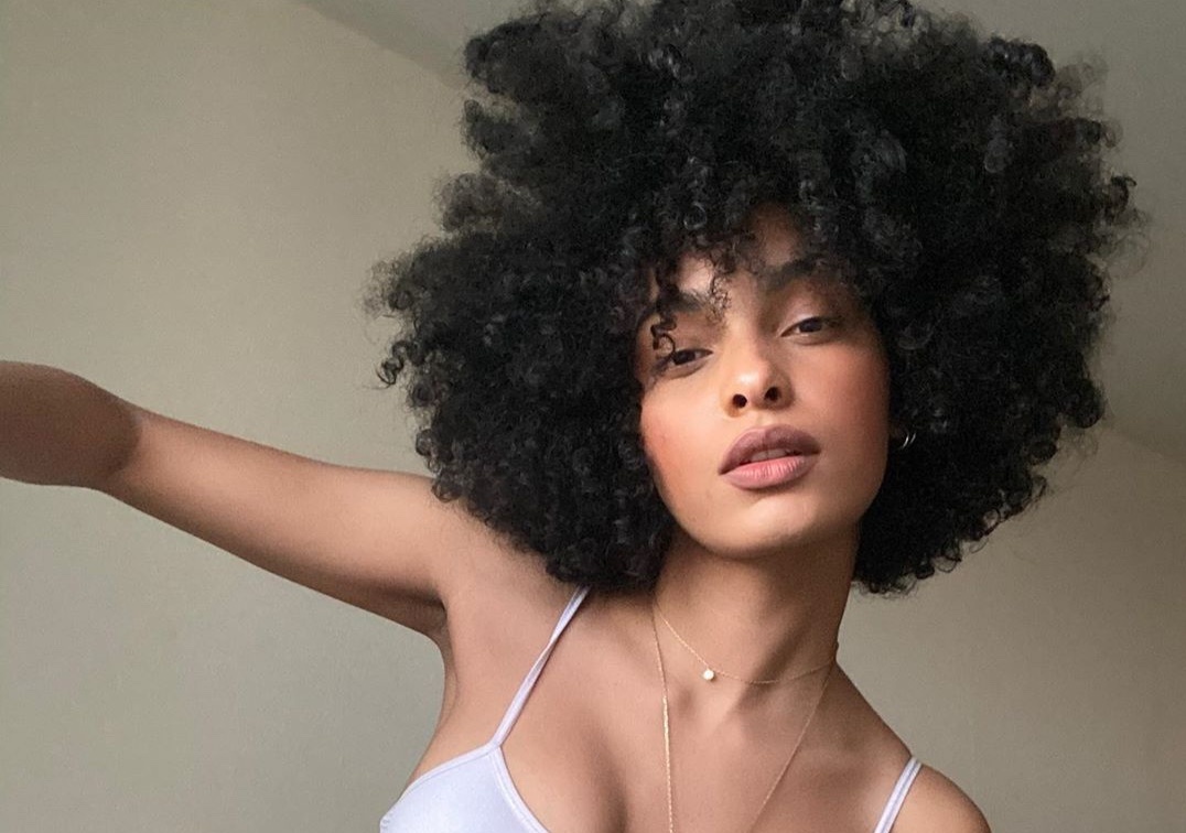 Nang mau 9X lam gi de giu mai toc xoan xu luon bong muot? hinh anh