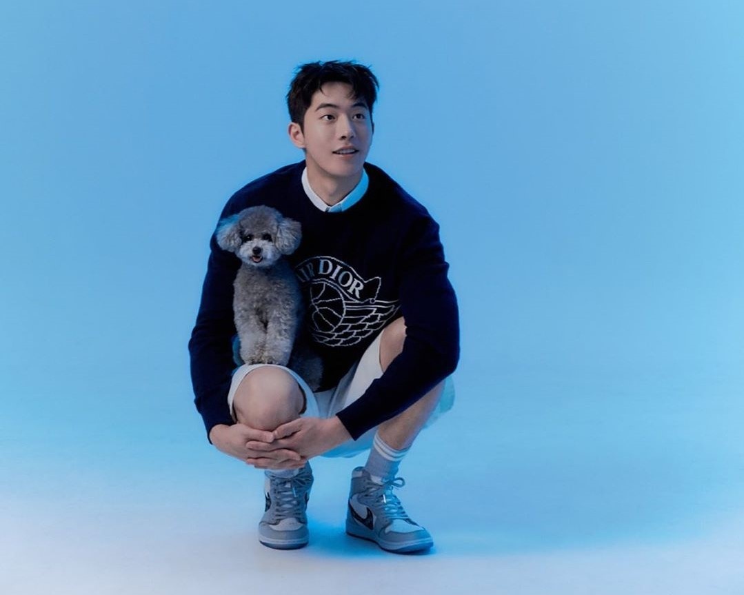 sao di giay nike dior anh 2