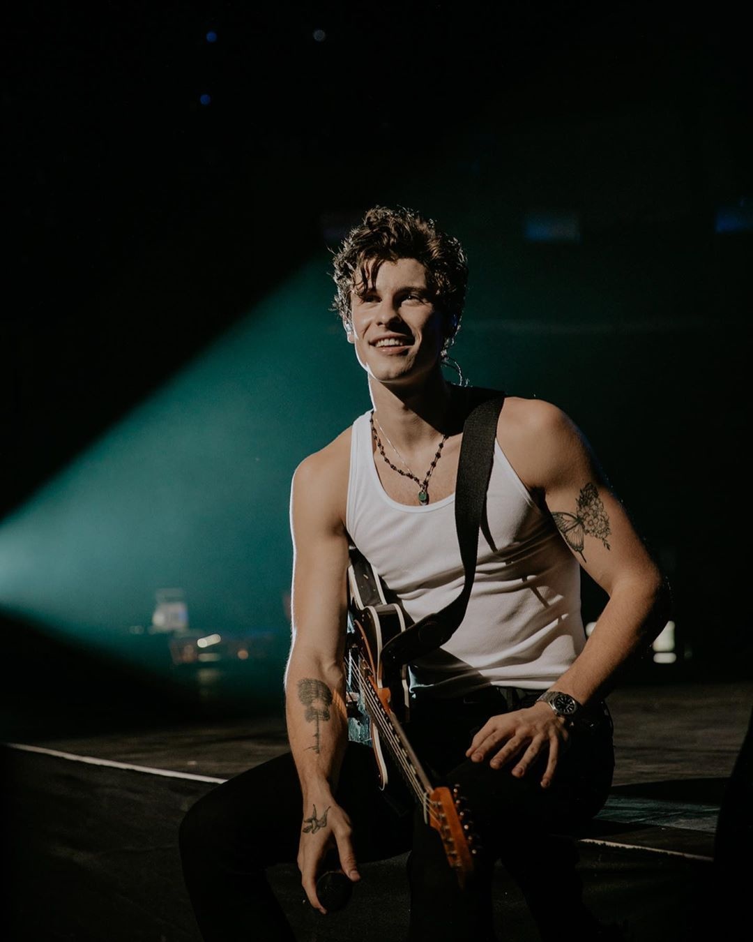 Shawn mendes khoe hình xăm mới ảnh 2 Shawn mendes khoe hinh xam moi anh 2