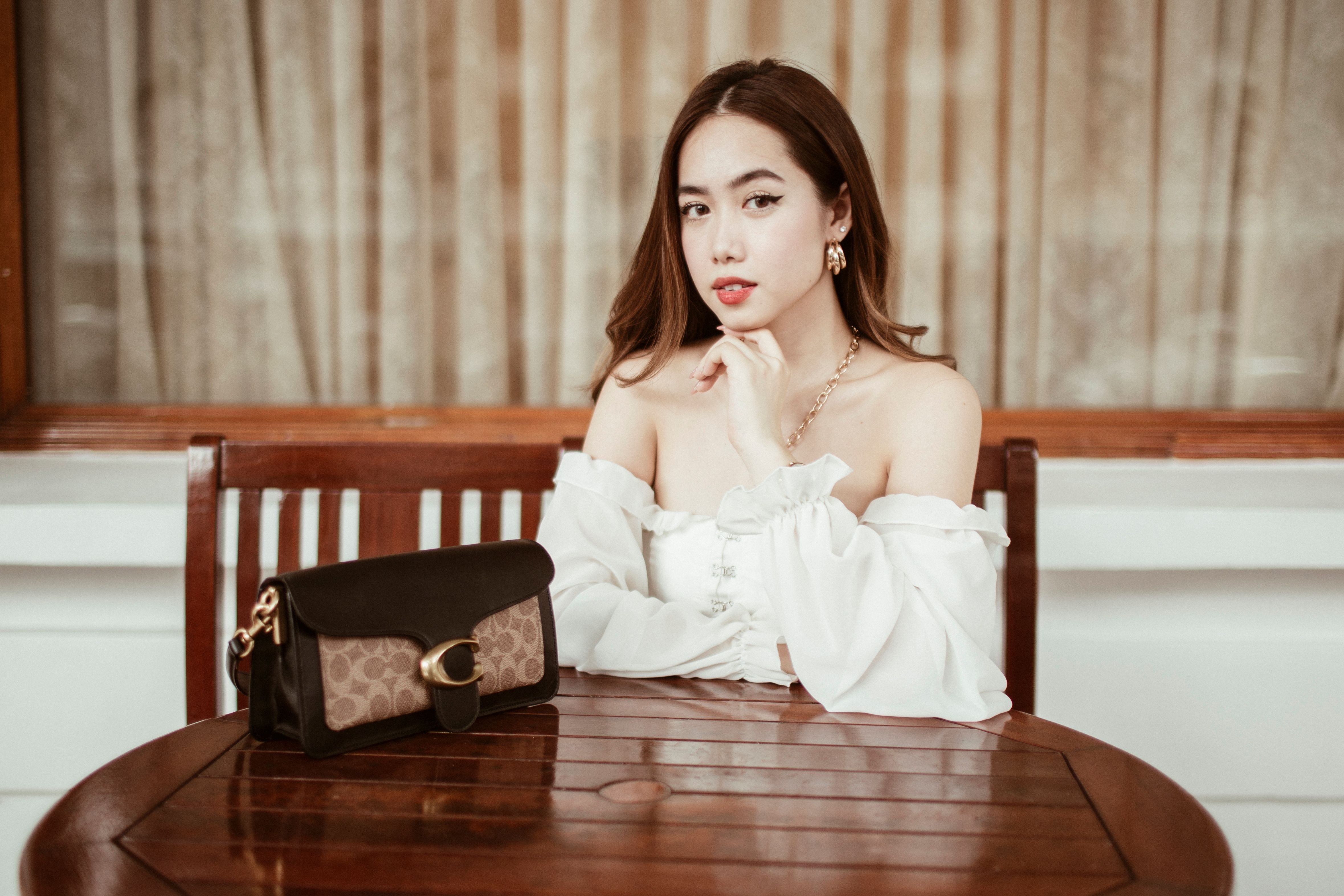 nu chinh nguoi ay la ai anh 1