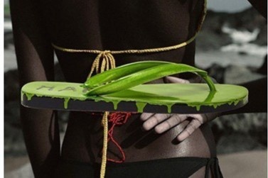 Hang Marni xin loi vi dang anh phan biet chung toc hinh anh