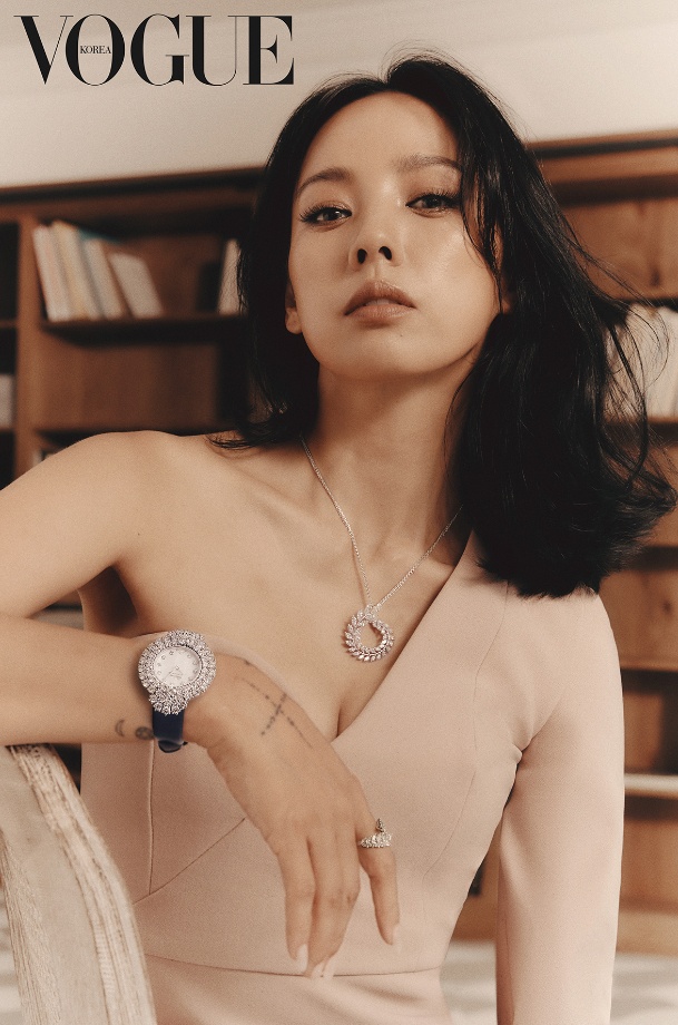 lee hyori dien vay goi cam anh 4