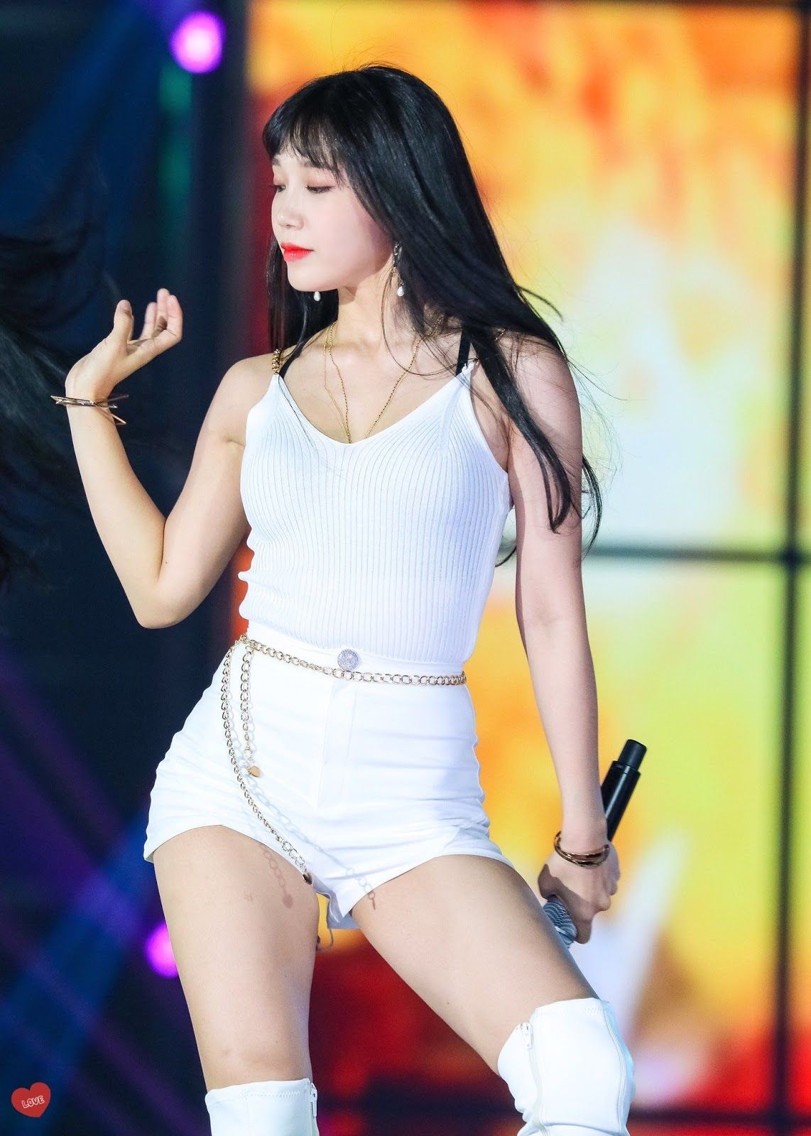 sao nu Han Quoc so huu than hinh thon gon anh 4