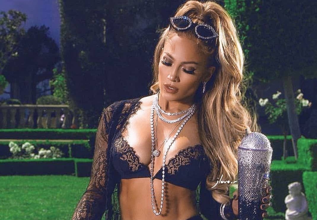 Tro ly stylist to Jennifer Lopez va sao nao mac benh ngoi sao? hinh anh