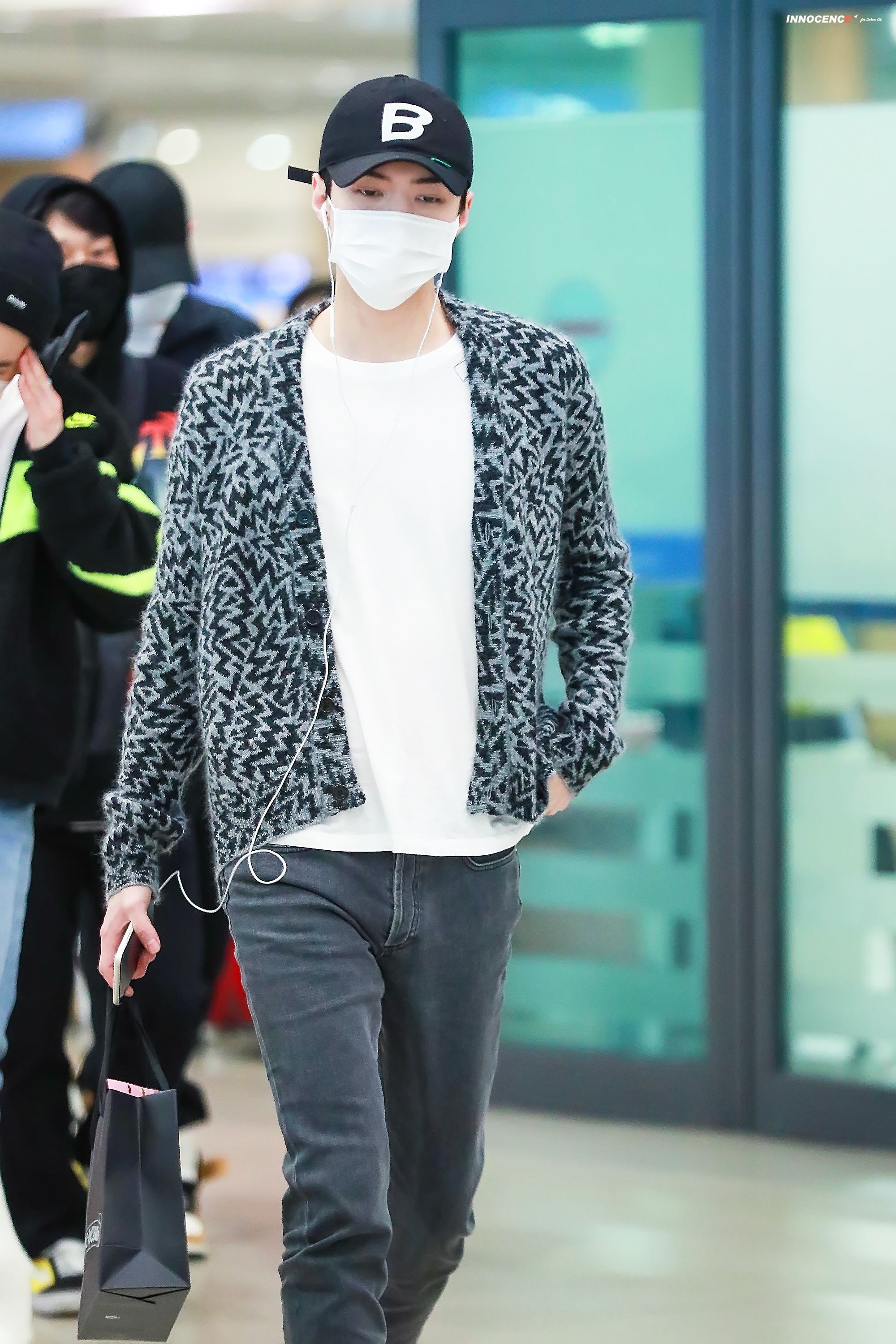 exo va winner dung hang anh 3