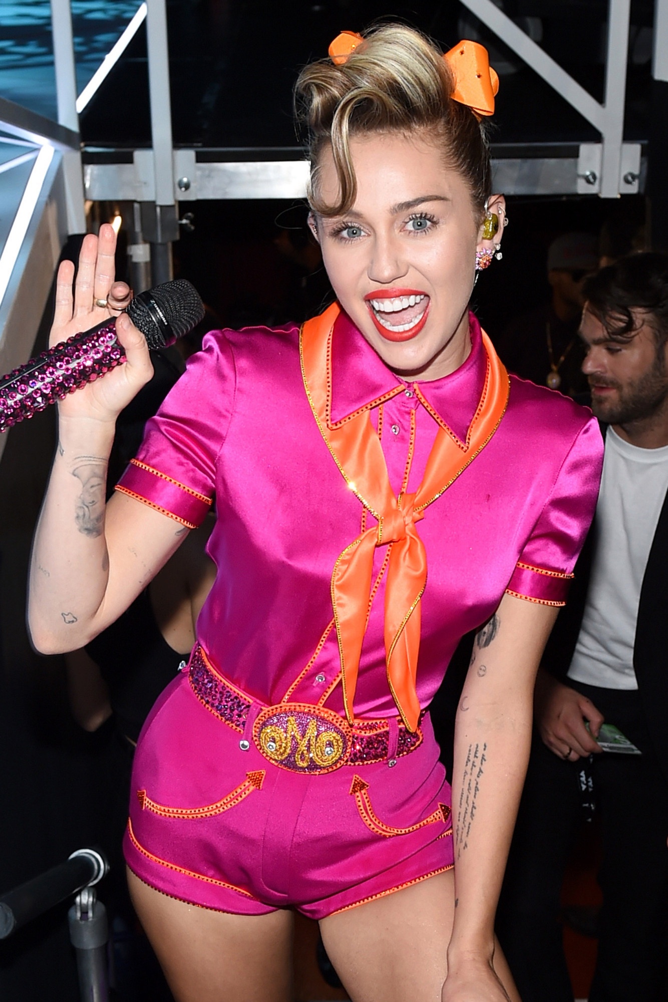 những kiểu tóc của Miley Cyrus ảnh 7 nhung kieu toc cua Miley Cyrus anh 7