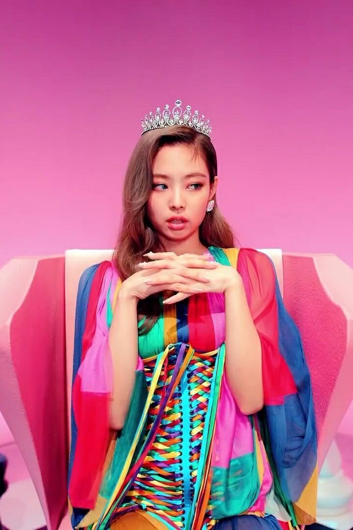 trang phuc dat nhat cua Jennie anh 4