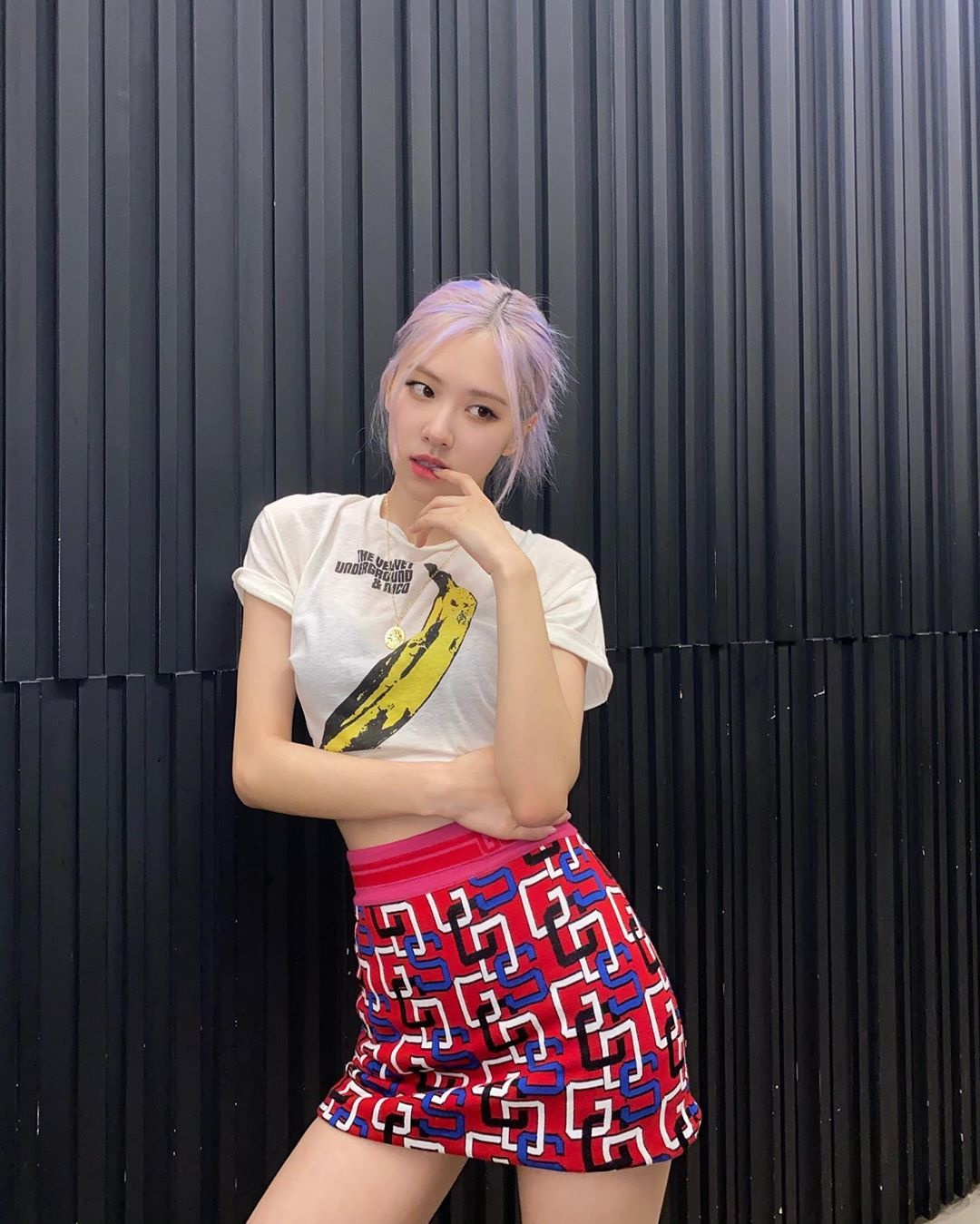 rosé và momo diện đồ giống nhau ảnh 6 rose va momo dien do giong nhau anh 6
