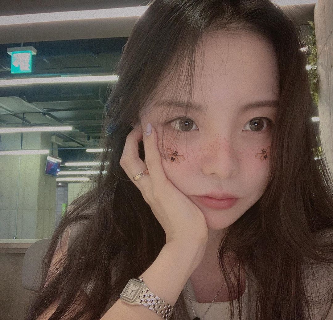 chi gai J-Hope lay chong anh 3