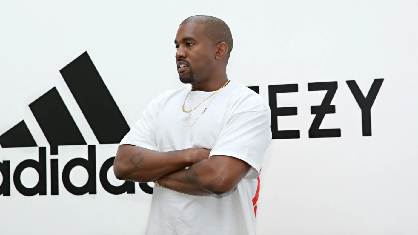 kanye west đi giày jordan ảnh 1 kanye west di giay jordan anh 1