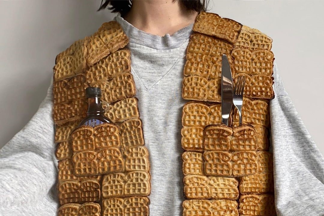 Co gai noi tieng nho tai lam quan ao tu do an hinh anh