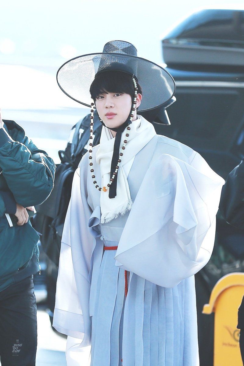 BTS mac hanbok anh 8