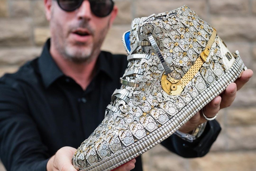 Bien phu tung dong ho cu thanh giay Nike hinh anh