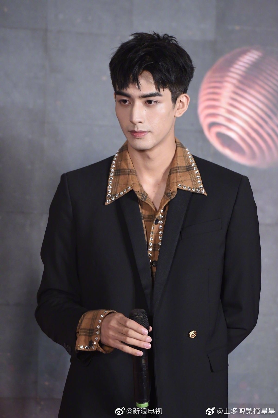 tong uy long lam dep anh 3