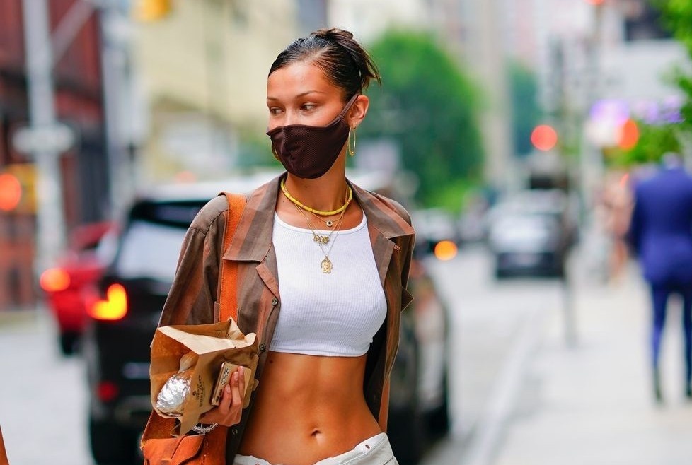 Nhung lan mac dep nhat cua Bella Hadid hinh anh