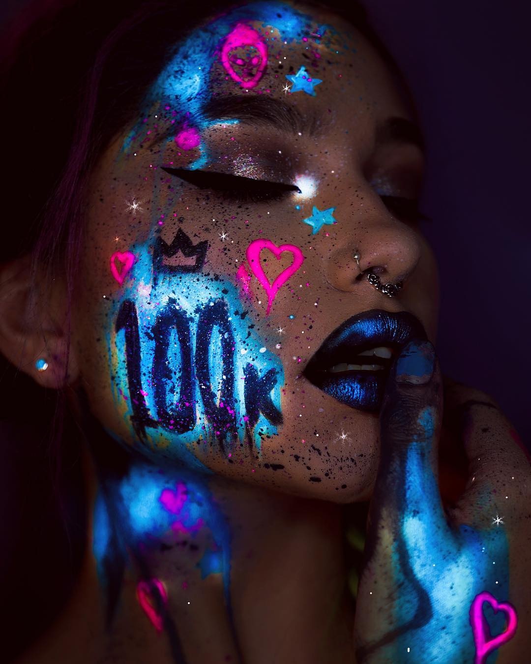 trang diem mau neon noi bat anh 11