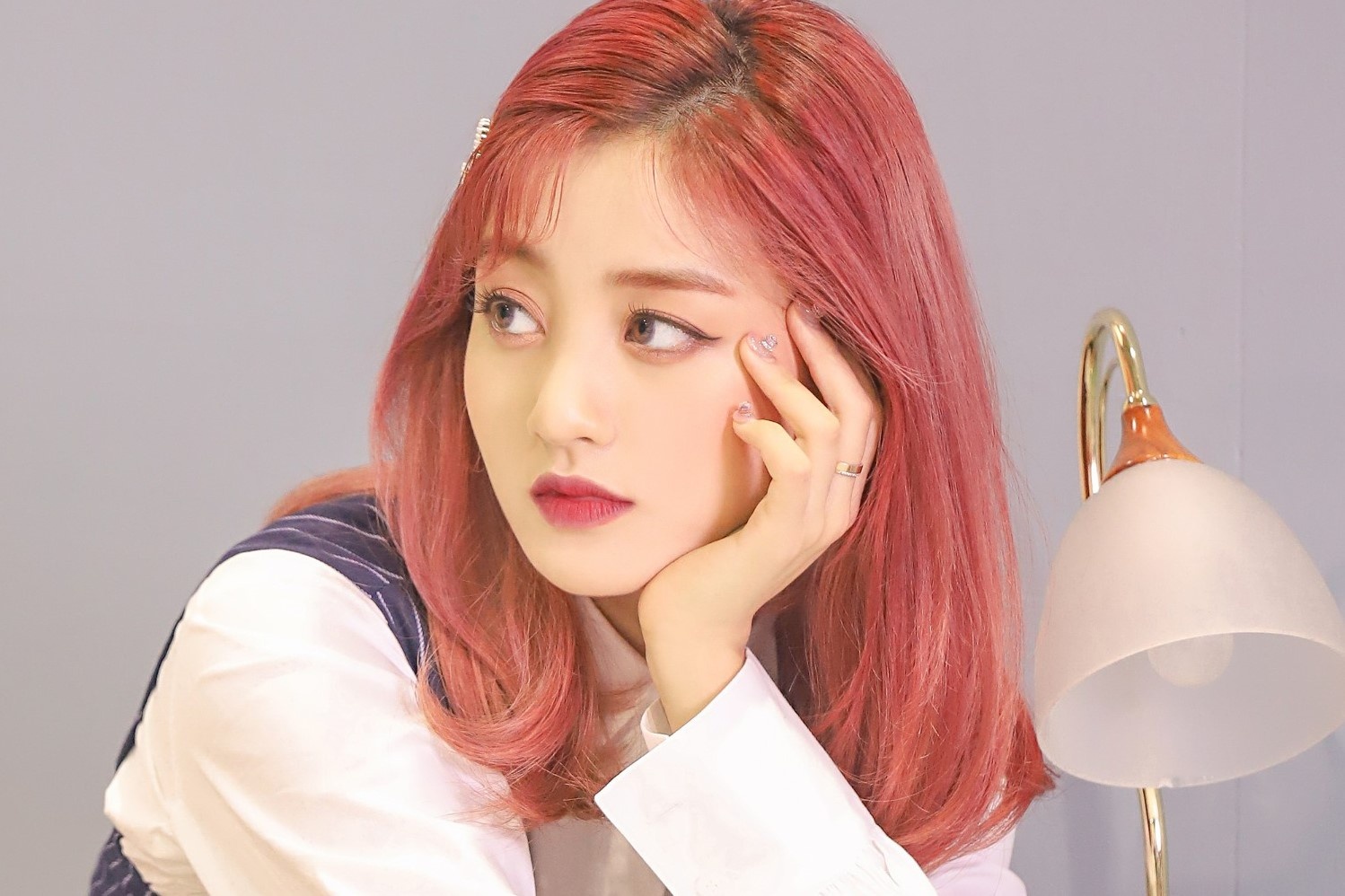 Mon do lam dep yeu thich cua Jihyo va Sana hinh anh