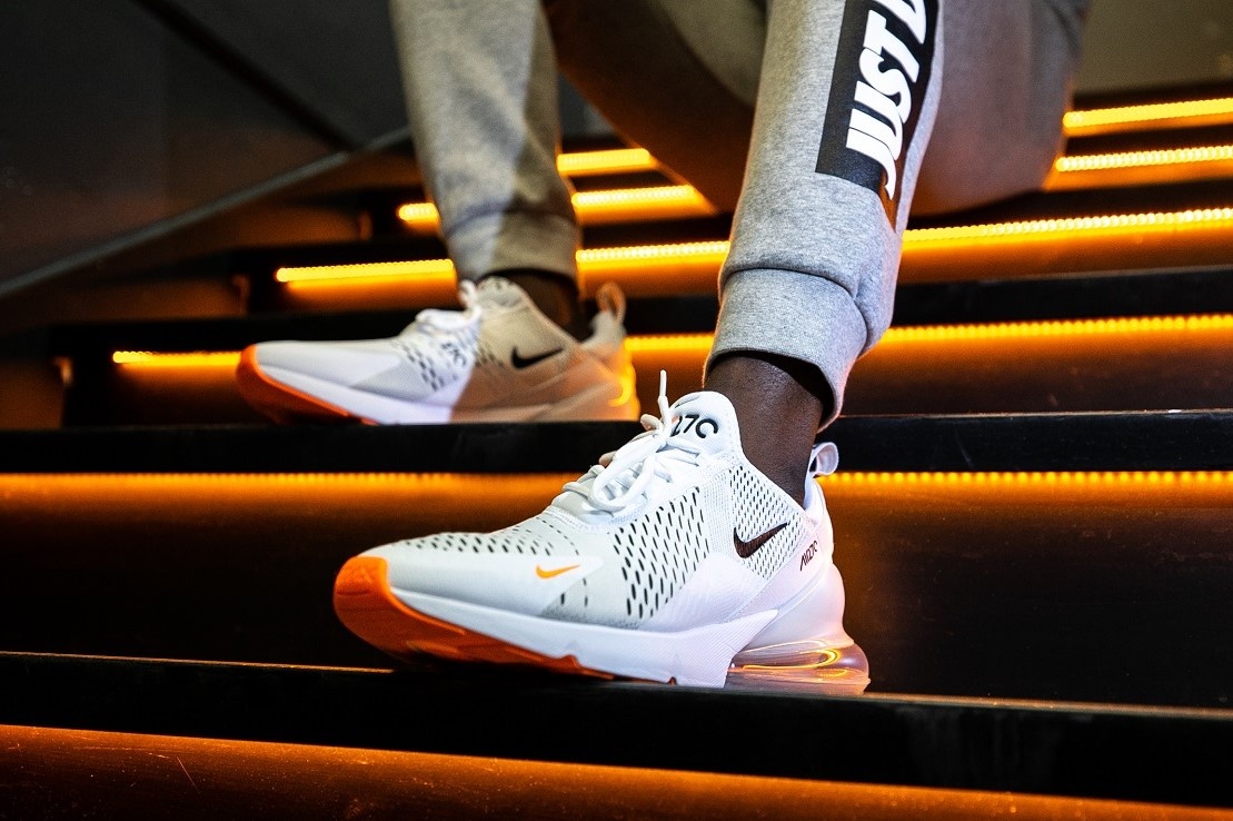 Cach nhan biet cac mon do thoi trang that va gia hinh anh