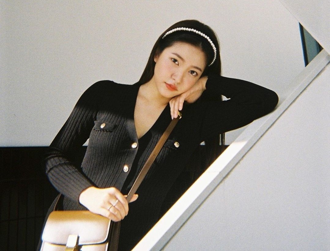 sao han deo trang suc anh 3