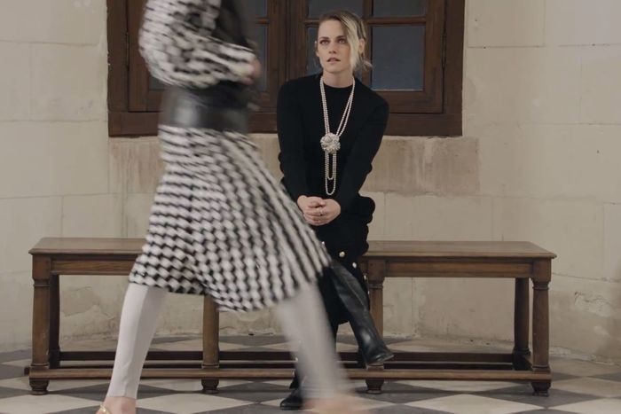 show dien thoi trang chanel anh 3