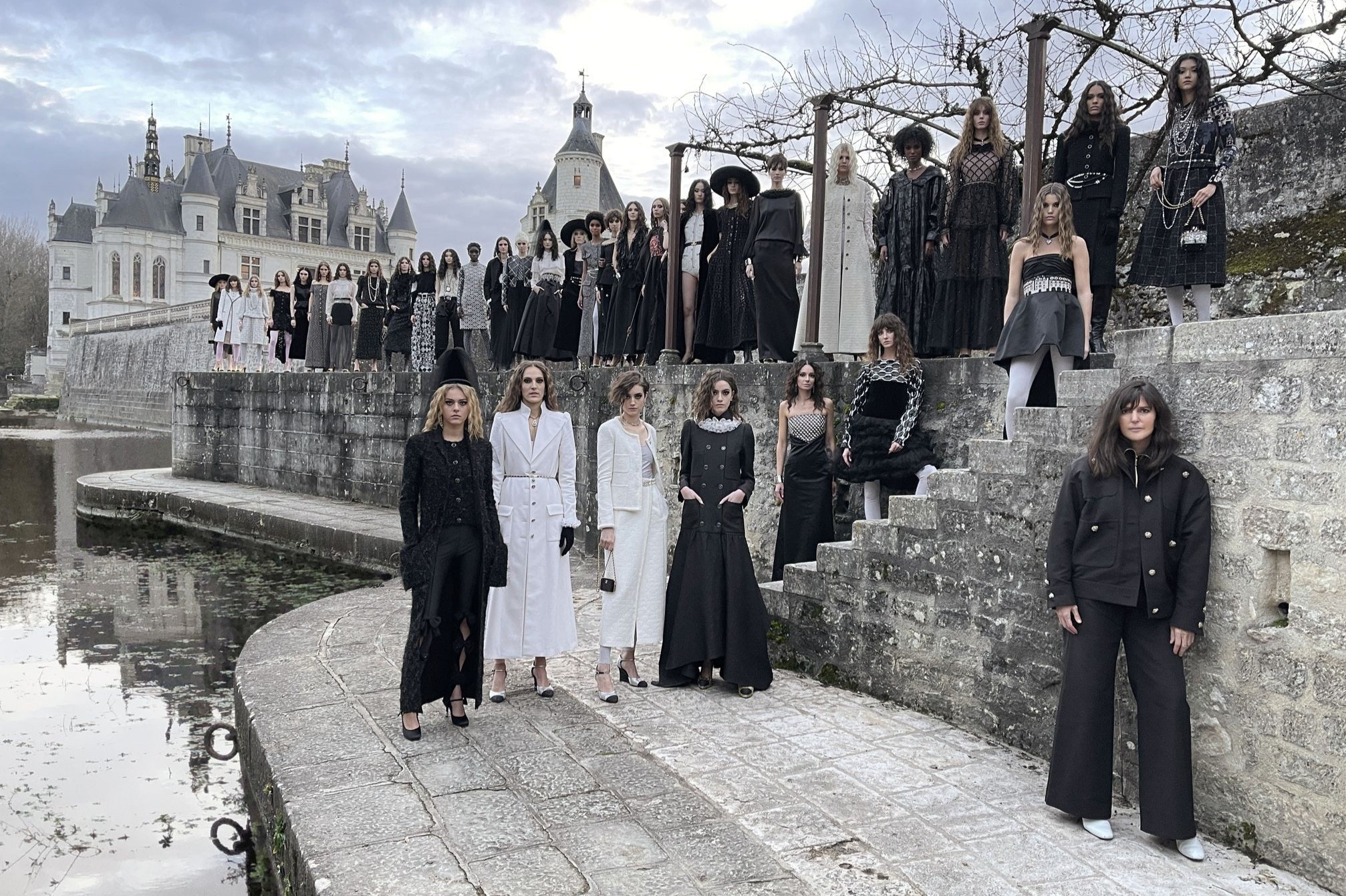 show dien thoi trang chanel anh 1