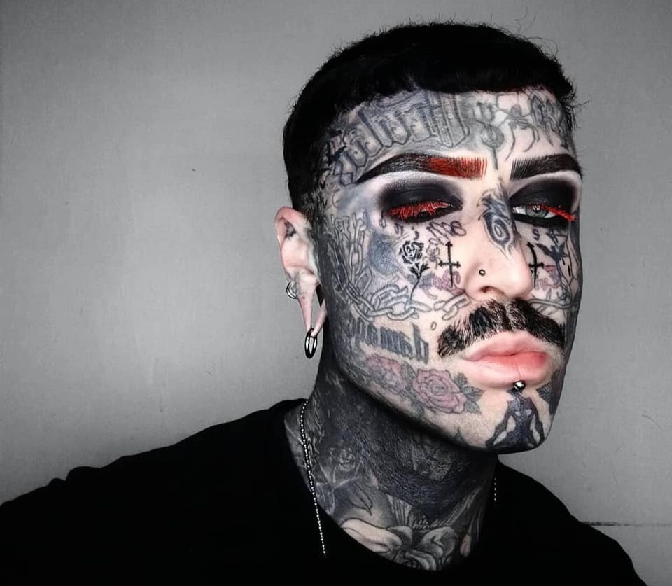 xam hinh ma ca rong anh 1