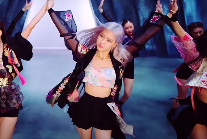 blackpink hanbok how you like that anh 6