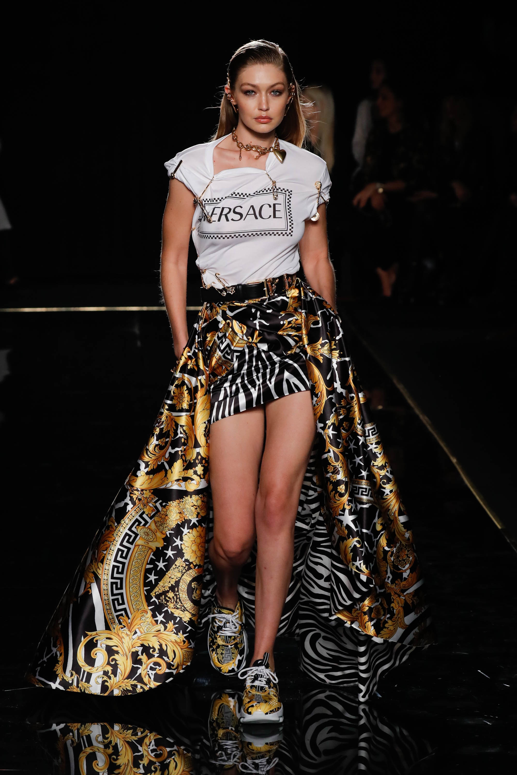 ý nghĩa biểu tượng versace ảnh 10 y nghia bieu tuong versace anh 10