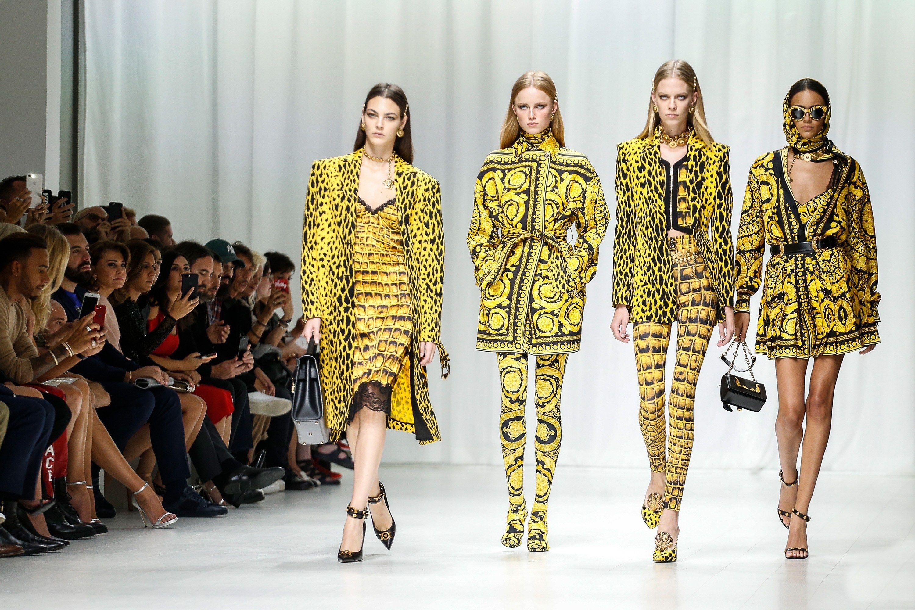 ý nghĩa biểu tượng versace ảnh 4 y nghia bieu tuong versace anh 4