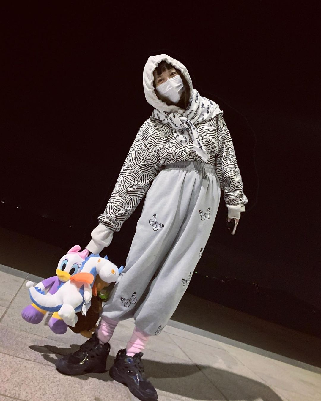 sao mac quan sweatpants anh 3