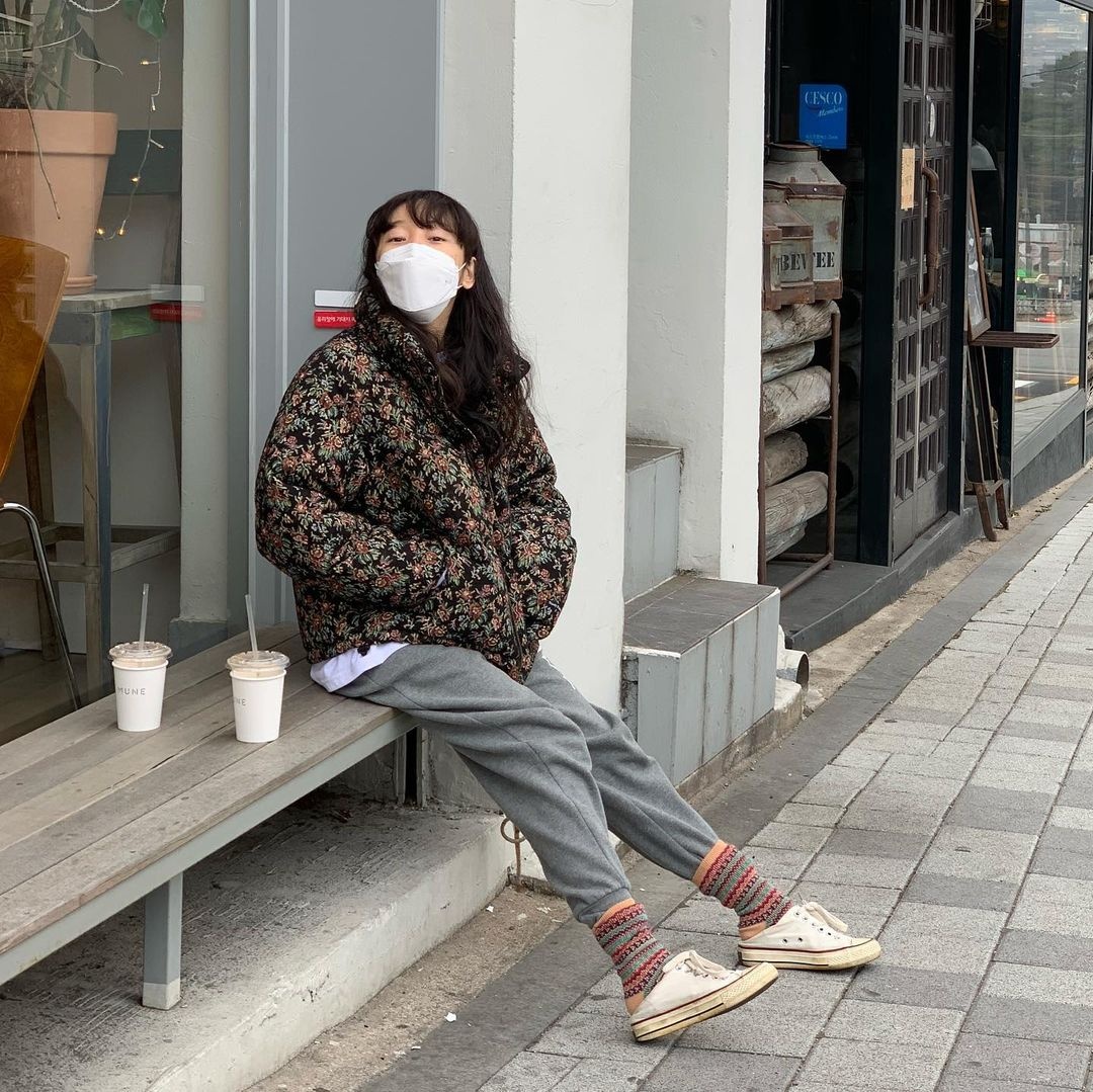 sao mac quan sweatpants anh 4