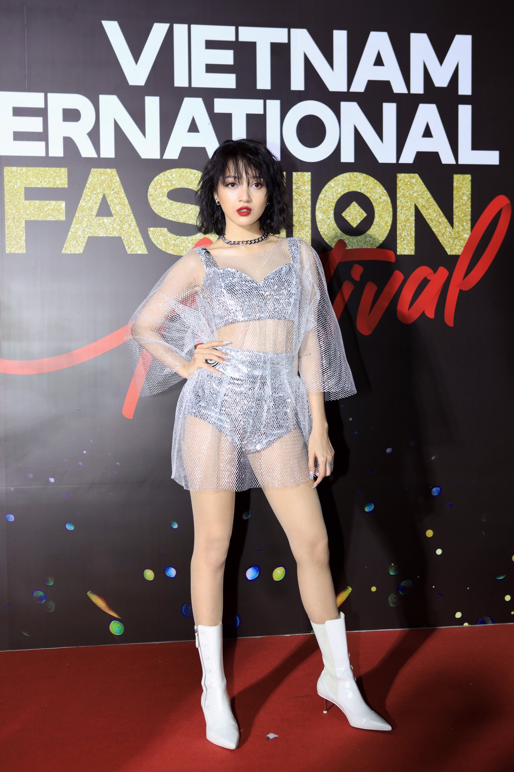 Vietnam International Fashion Festival 2020 anh 1