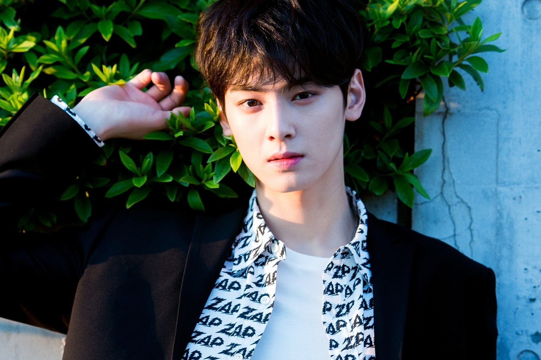Cha Eunwoo dien toan hang hieu khi dong vai hoc sinh hinh anh