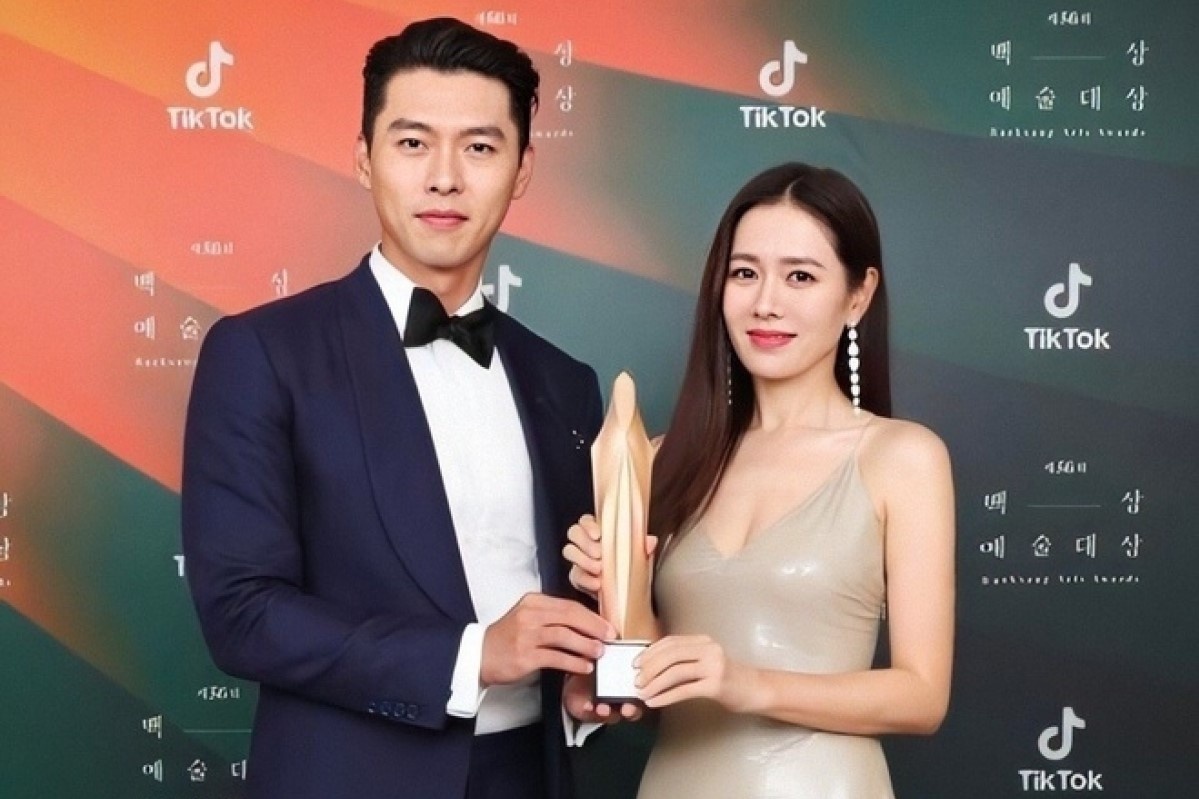 Hyun Bin va Son Ye Jin nhieu lan dien trang phuc dong dieu hinh anh