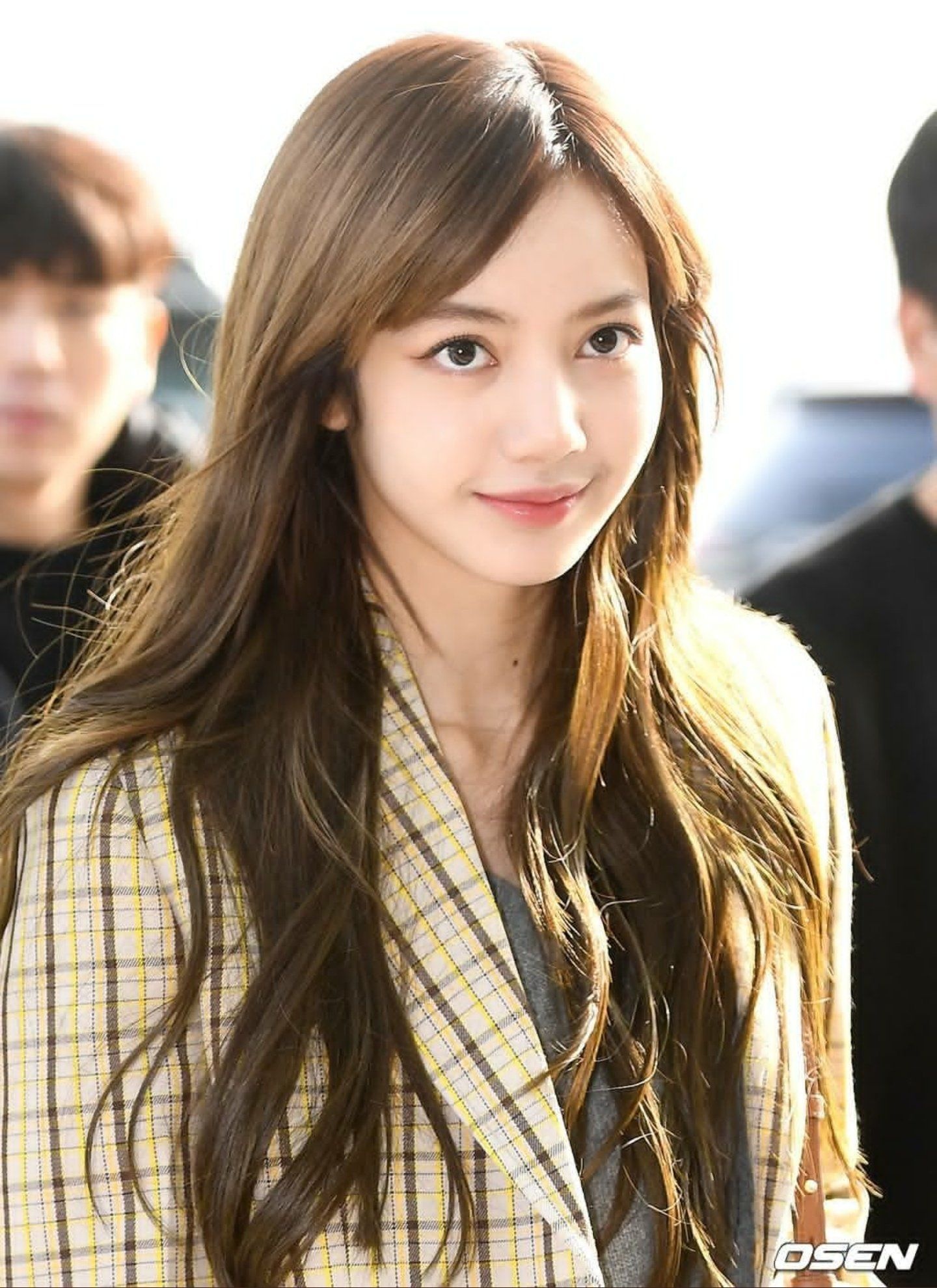 kieu toc cua Lisa anh 18