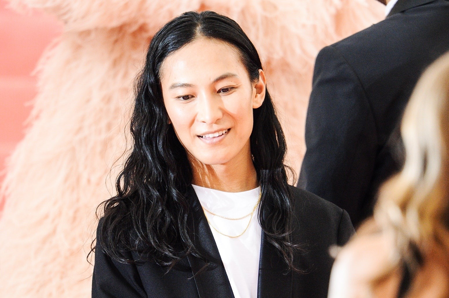 Alexander Wang tiep tuc bi to tan cong tinh duc hinh anh