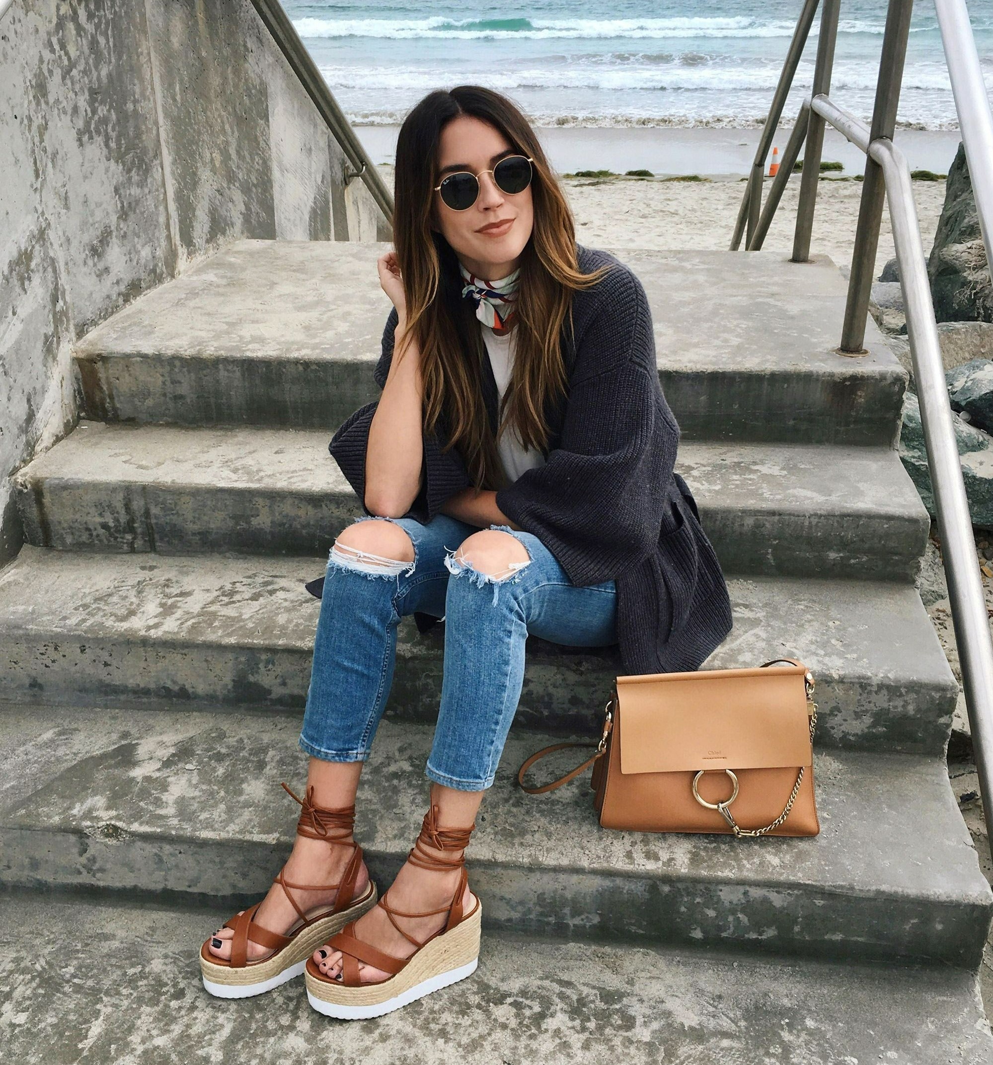 cach phoi do khien phu nu gia di anh 5