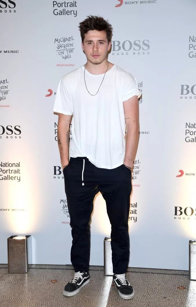 các kiểu áo nam giới nên có ảnh 2 cac kieu ao nam gioi nen co anh 2