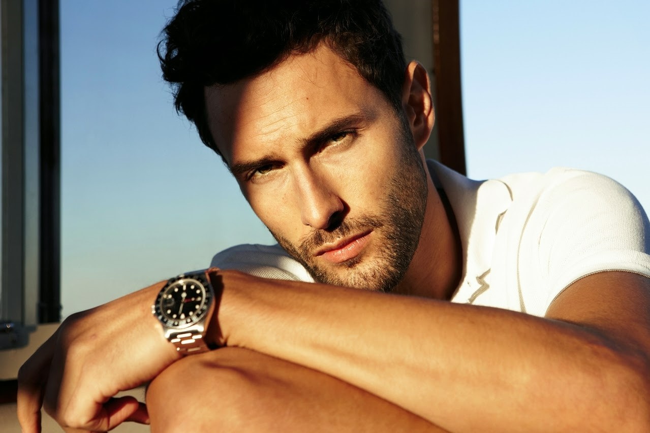 Tai sao dan ong thich deo dong ho? hinh anh