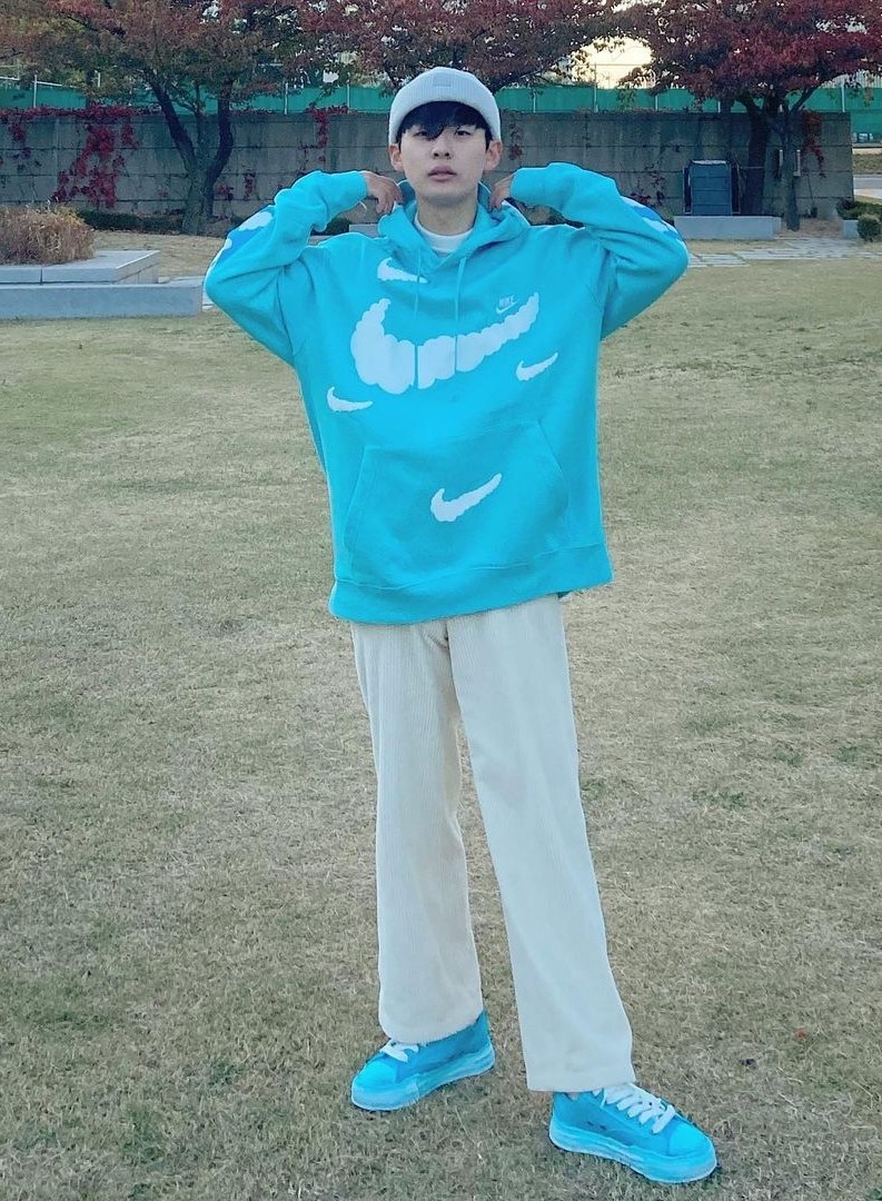 phoi sneaker nam anh 11