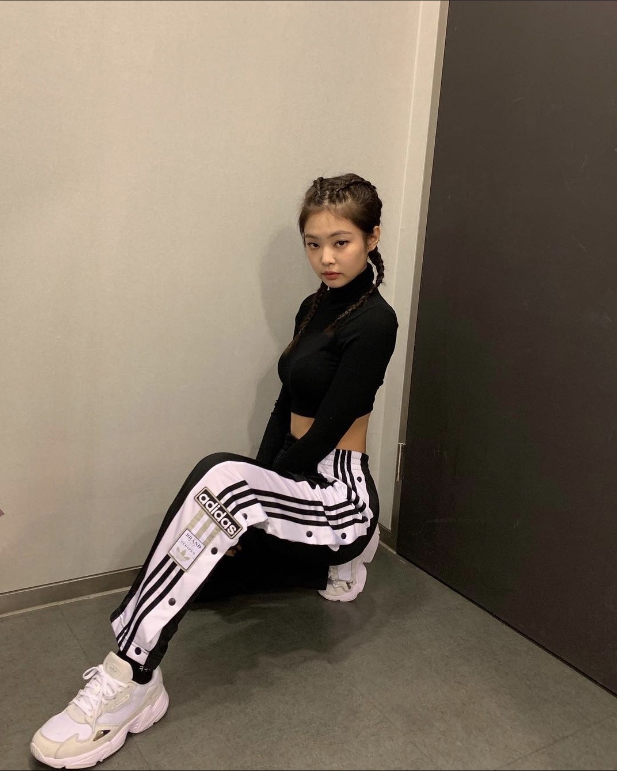 dan ong thich phu nu mac gi anh 9