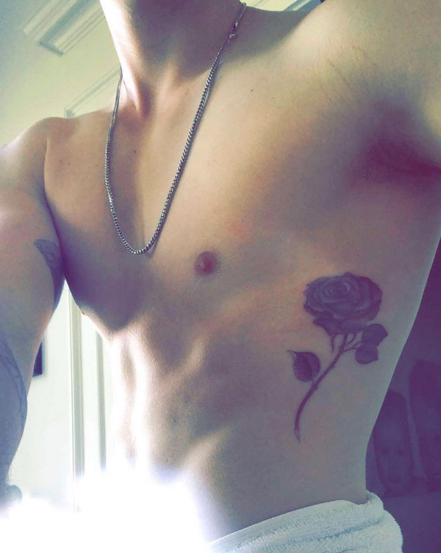 y nghia hinh xam cua brooklyn beckham anh 13