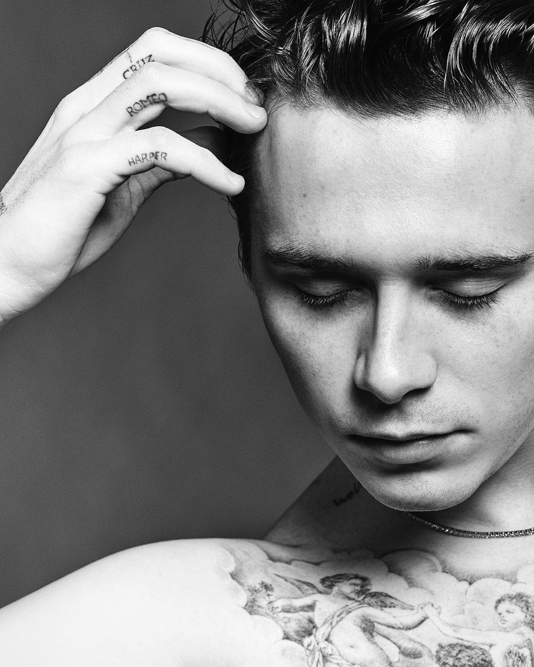 y nghia hinh xam cua brooklyn beckham anh 6