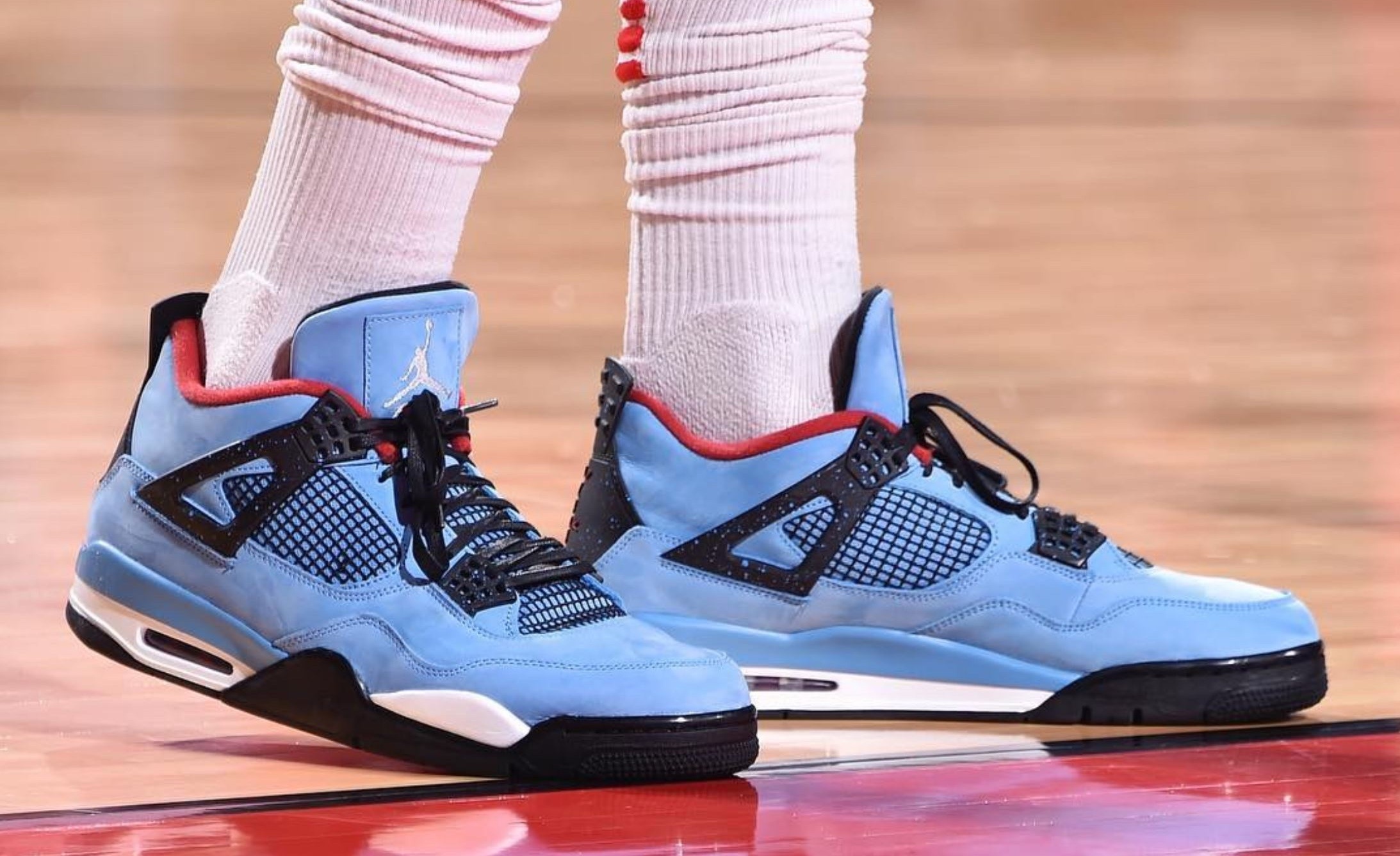 Nhung doi giay Air Jordan 4 duoc yeu thich nhat the gioi hinh anh