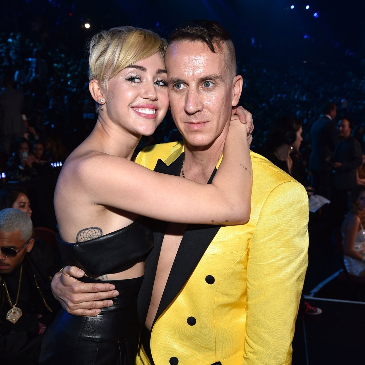 cac doi ban thoi trang co tam anh huong anh 3