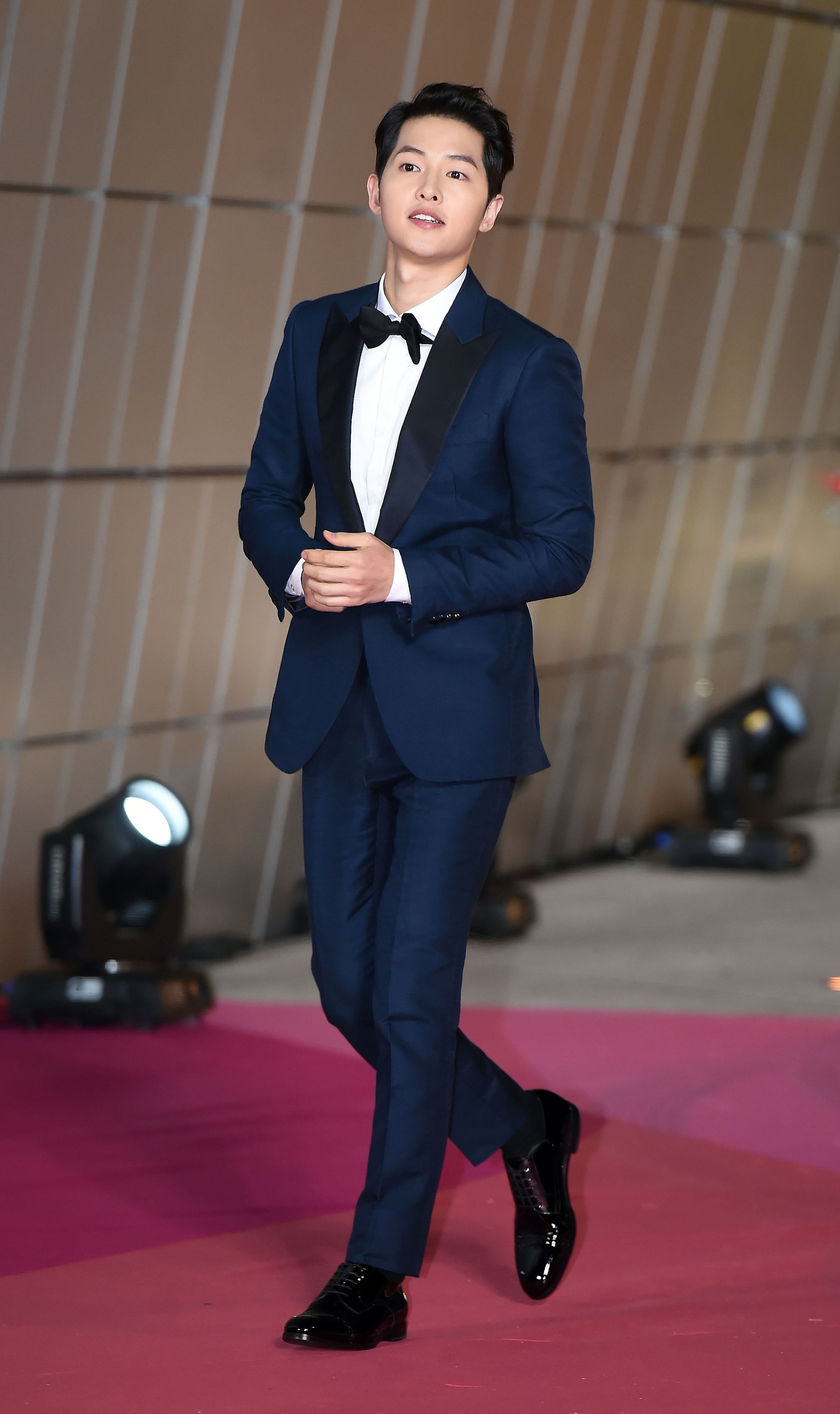 nam giới mặc gì khi hẹn hò ảnh 3 nam gioi mac gi khi hen ho anh 3