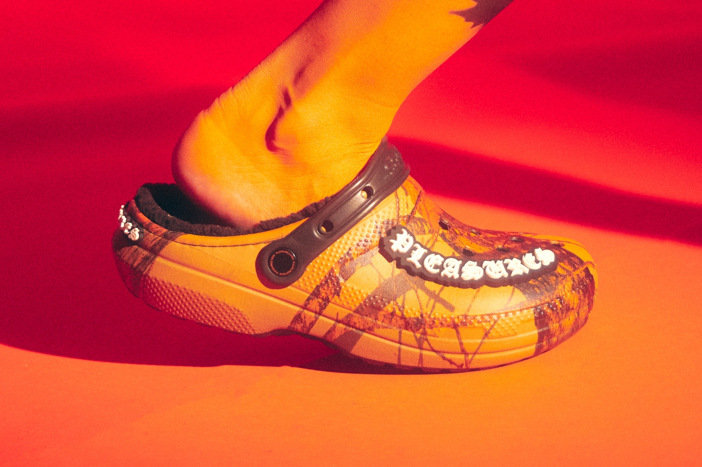 nhung ban ket hop tot nhat cua crocs anh 9