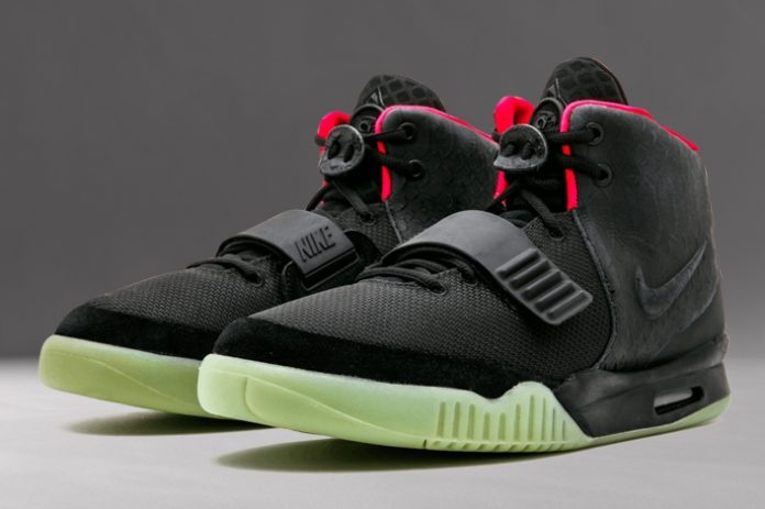 nhung doi yeezy dat va hiem nhat anh 6