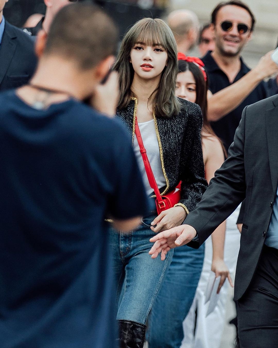 lisa làm giám khảo lễ trao giải thời trang ảnh 2 lisa lam giam khao le trao giai thoi trang anh 2