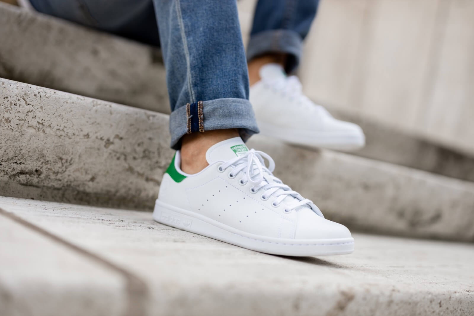 giay the thao gia re anh 5